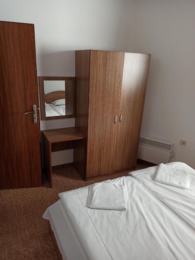 Private Apartments Nevena 팜포로보 외부 사진