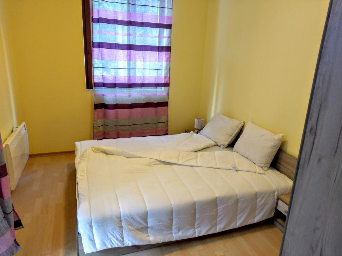 Private Apartments Nevena 팜포로보 외부 사진
